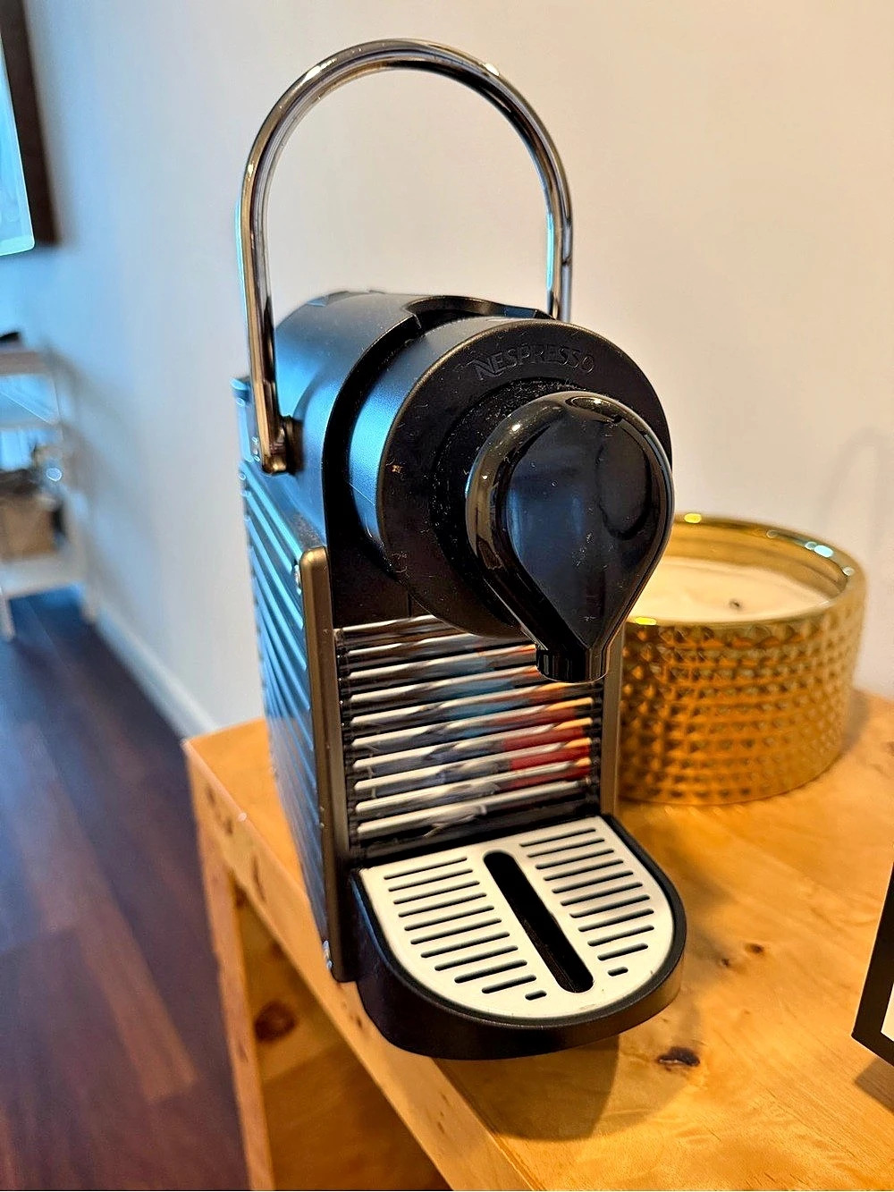 Nespresso Pixie Espresso Machine Black & Silver